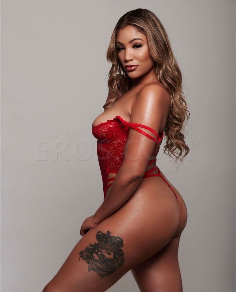 Melanie — photo 2