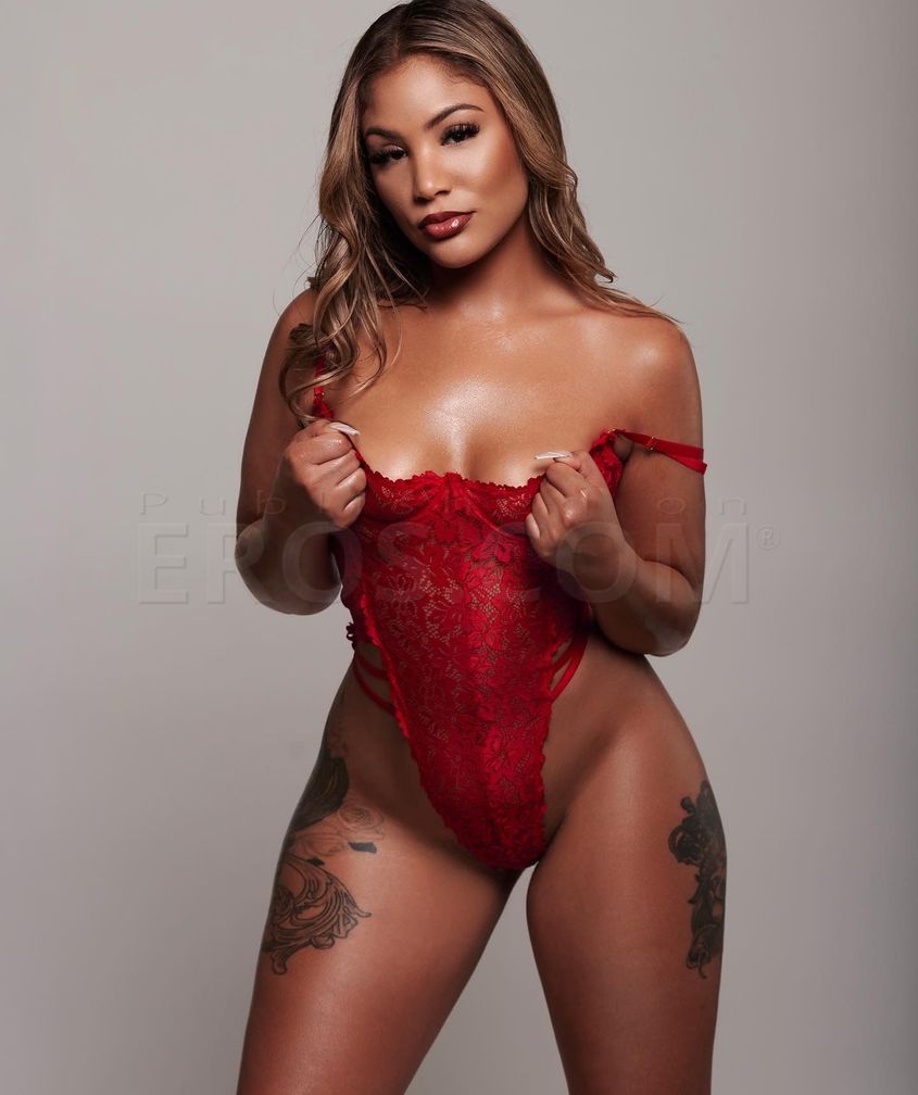 Melanie — photo 3