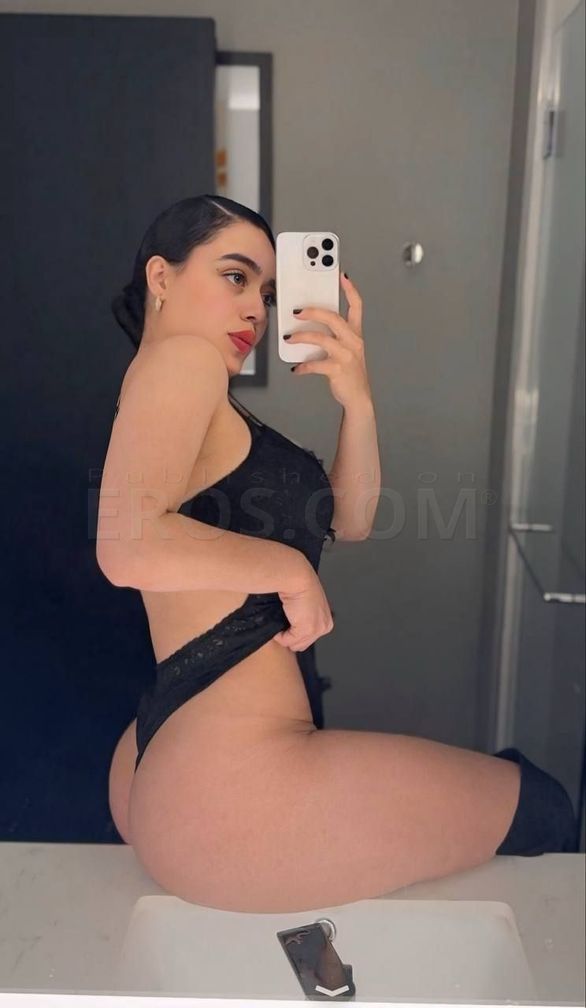 Nathaly in Braintree