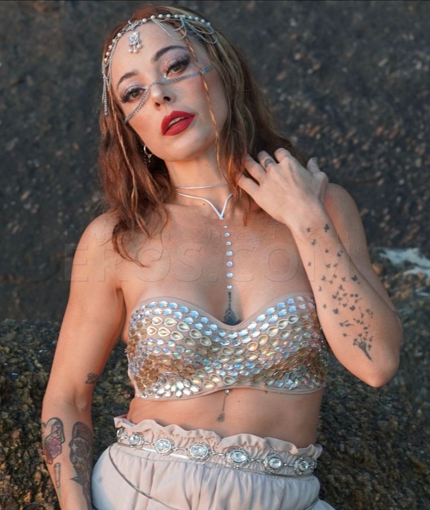 Carla — photo 4