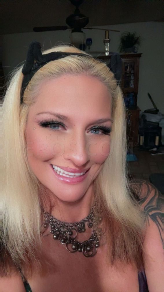 Misty Knox — photo 1