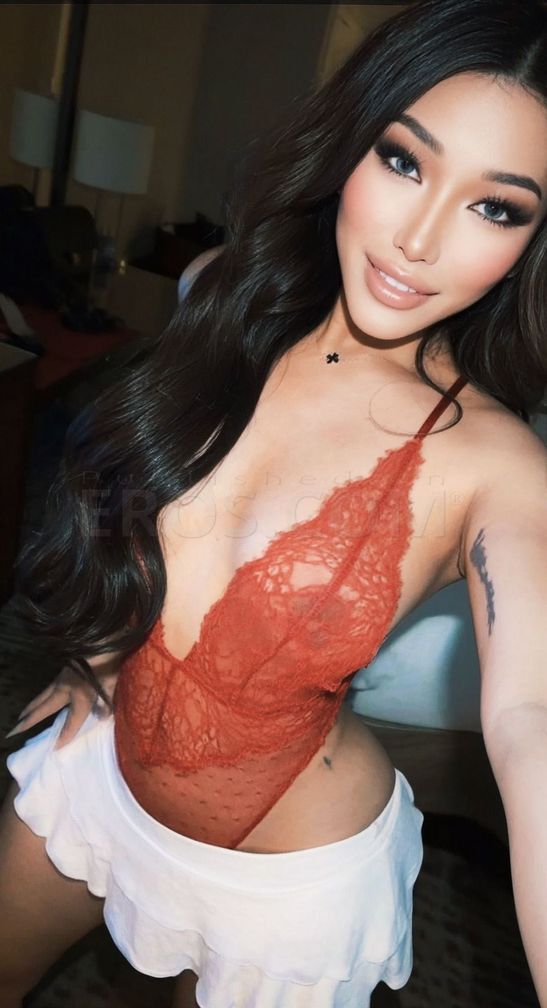 Foxy Roxy — photo 2