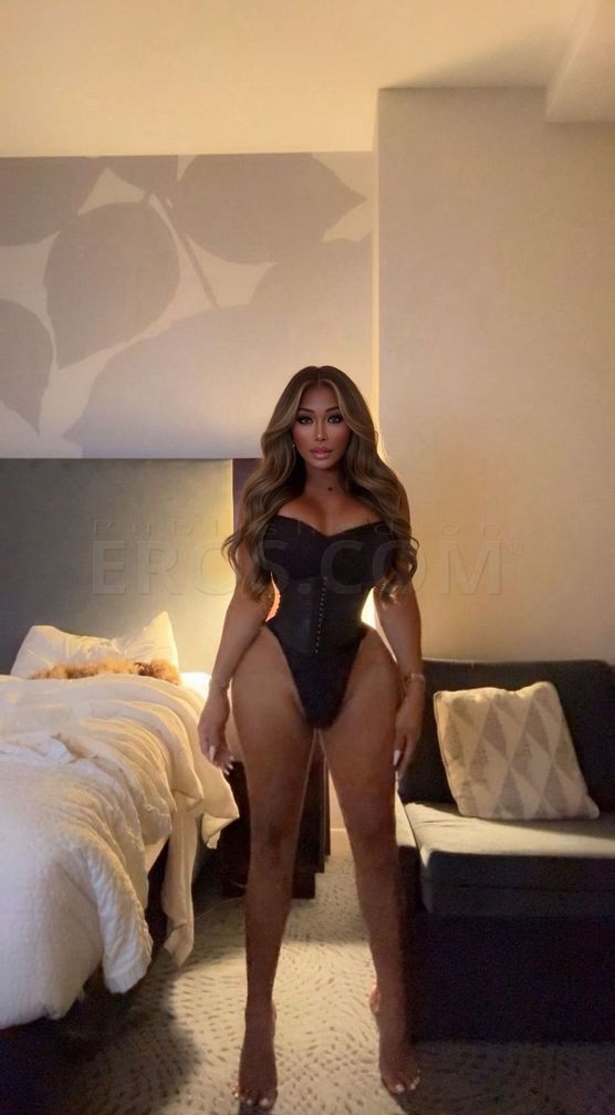Foxy Roxy — photo 2