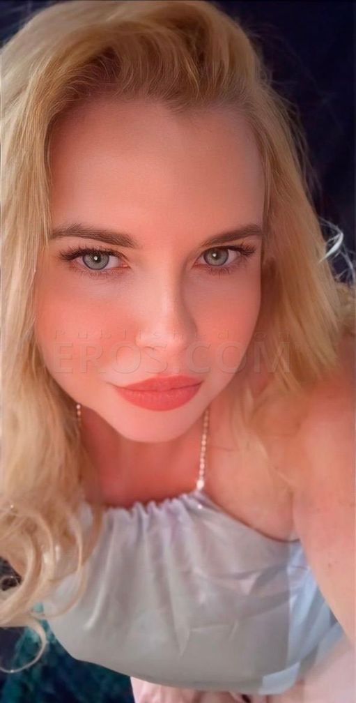 Nikki Blonde European — photo 8