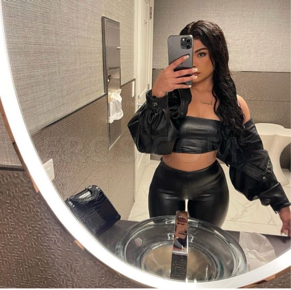 Ashley — photo 7