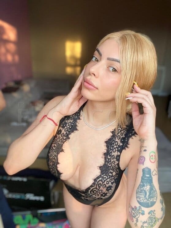 Isabella Cooper