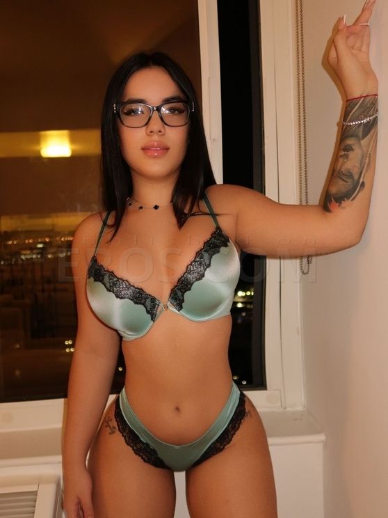 Mia