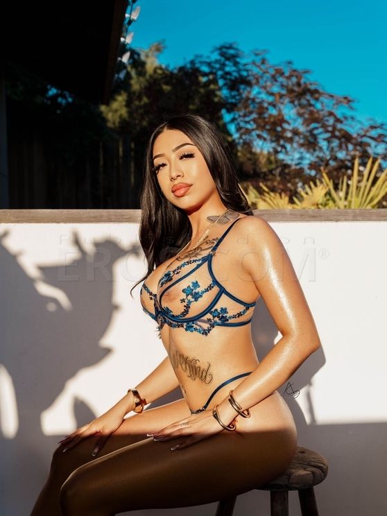 Mia