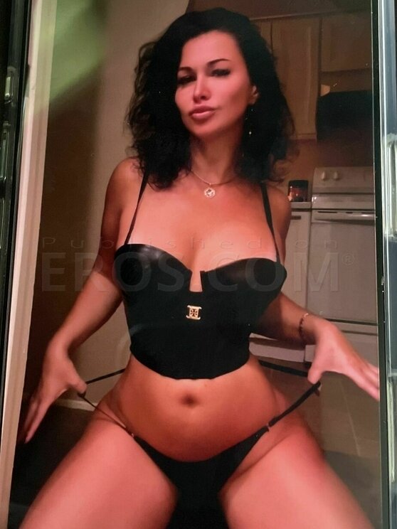 VIP Queen Mila