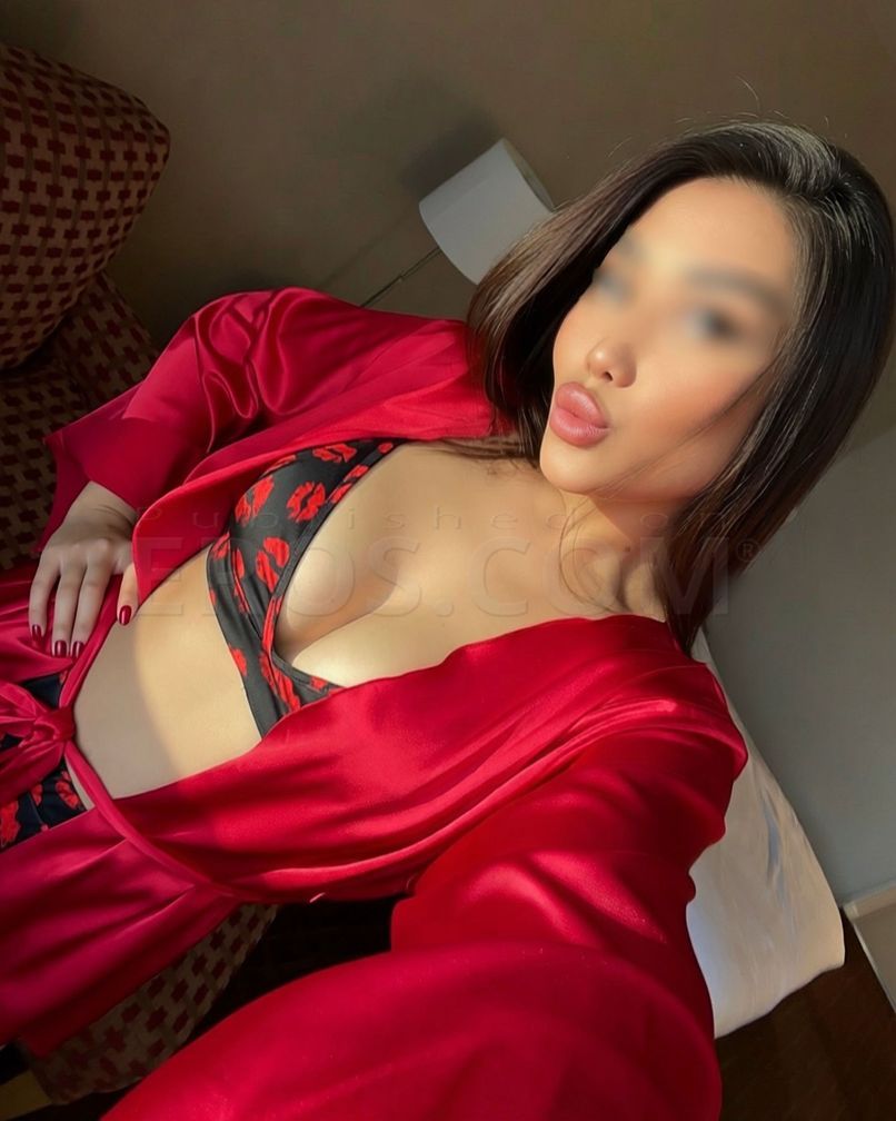 Erika Wild in REDWOOD CITY