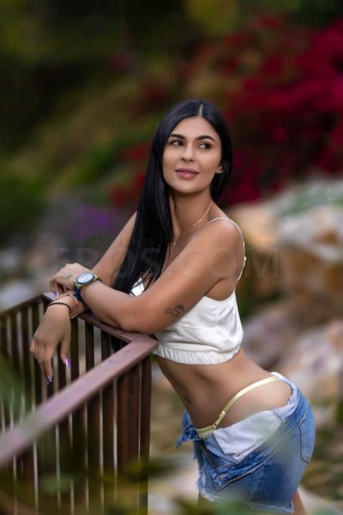 SHARON IN NEW JERSEY -SECAUCUS