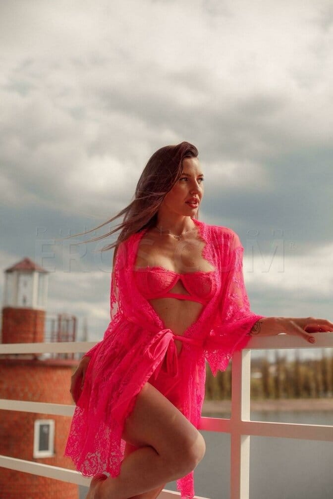 Maya in Hoover — photo 4