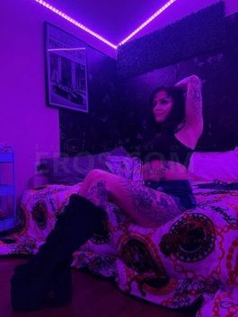 Trixy Rose