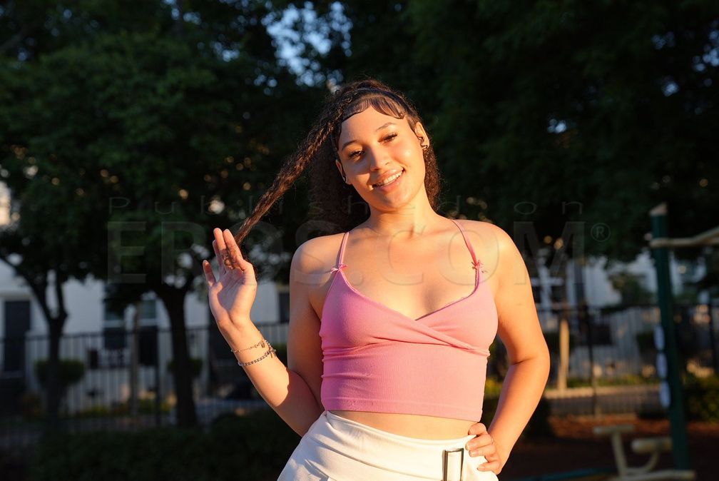 NAOMI — photo 7