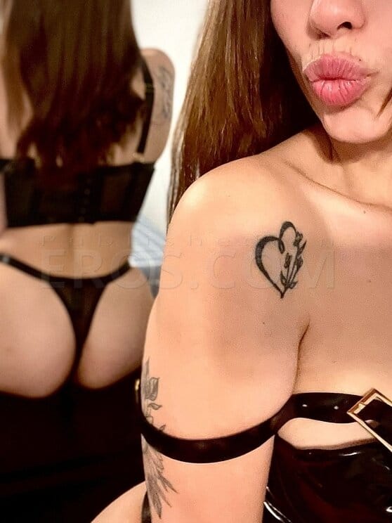 Alejandra Colombiana