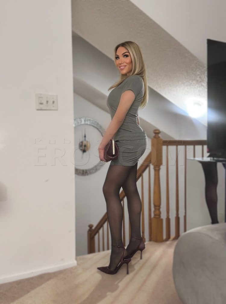 Marissa In Waltham — photo 8