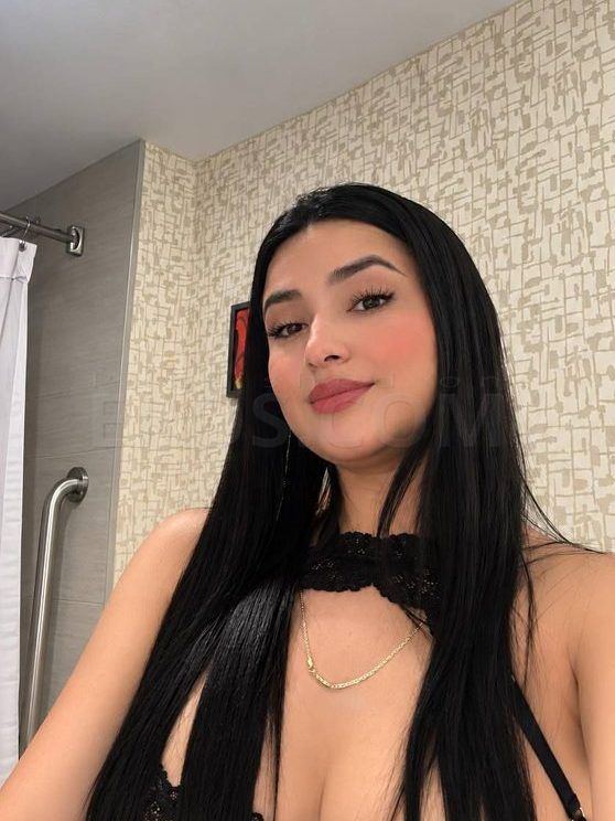 Samantha in Novi