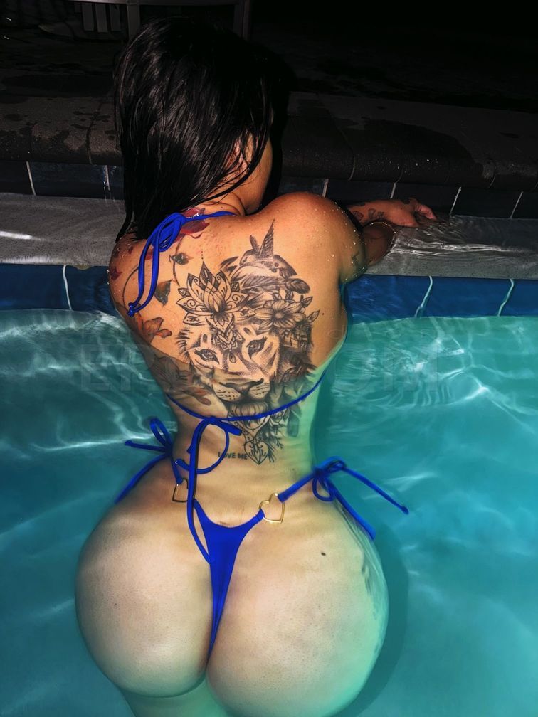 Mia — photo 3