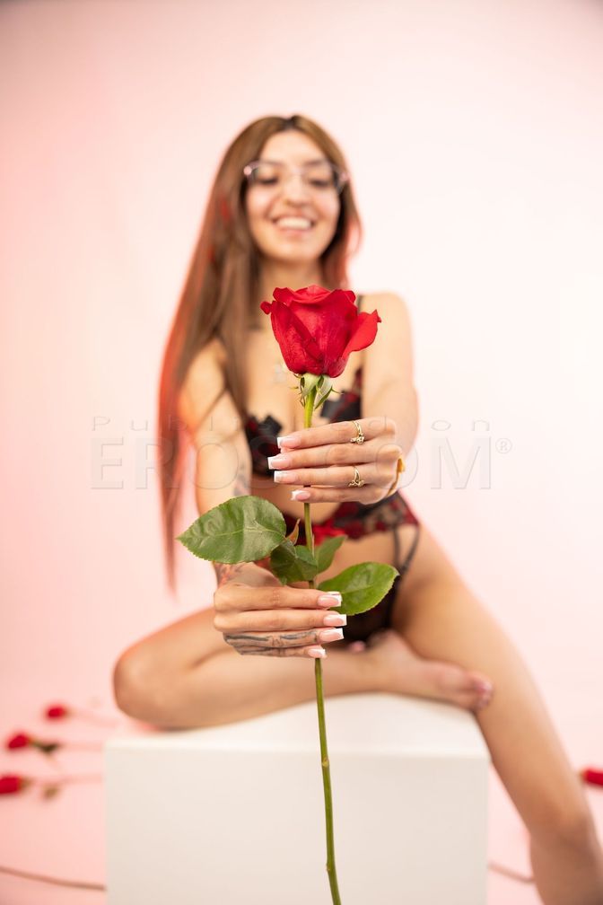 Nicole — photo 4