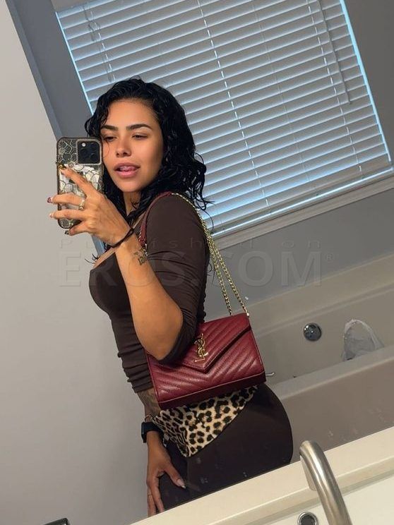 Mia