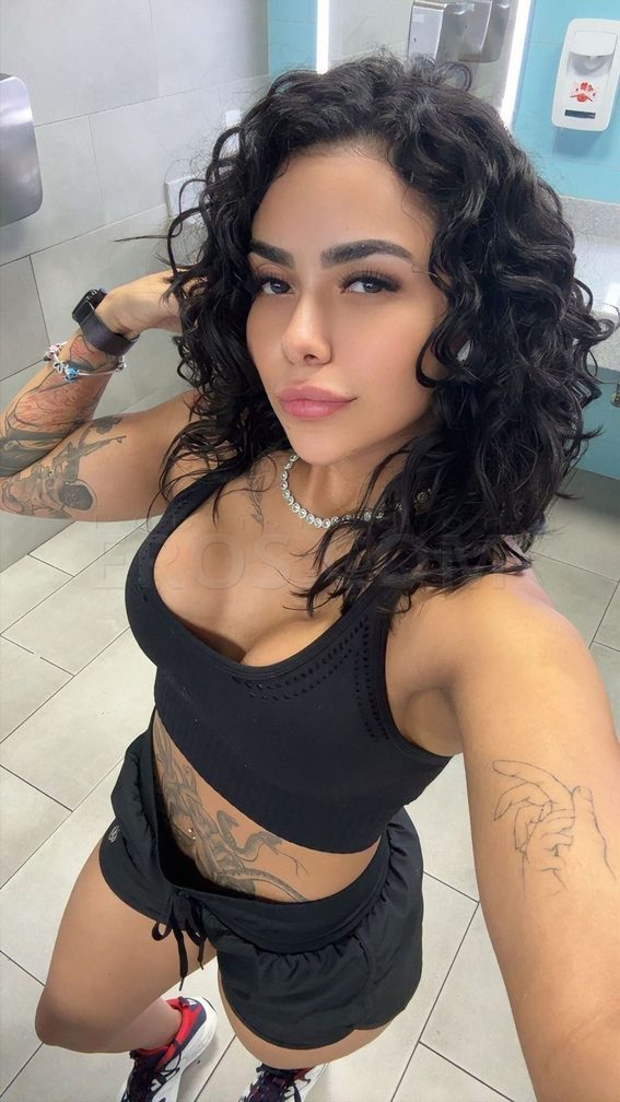 Mia — photo 2