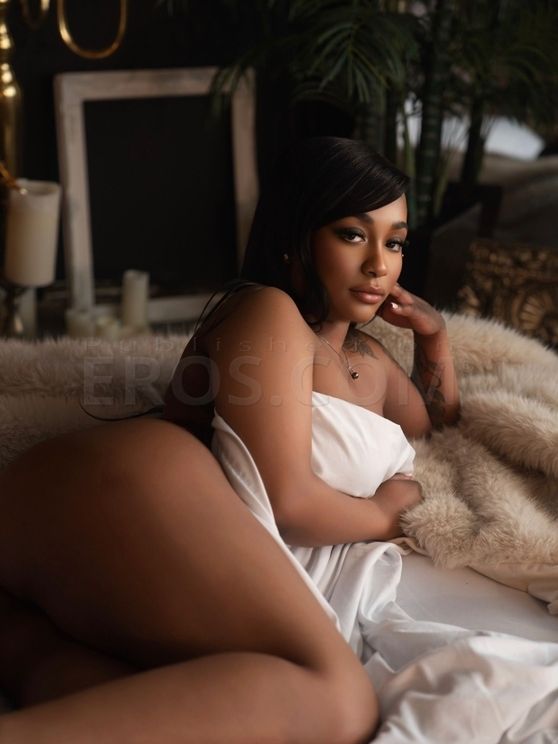 Adrianna Skyy