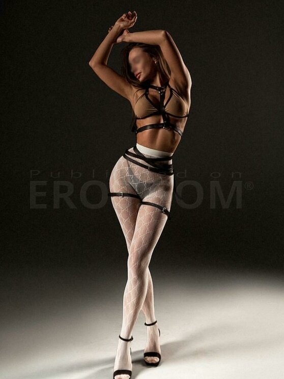 Amanda Brix