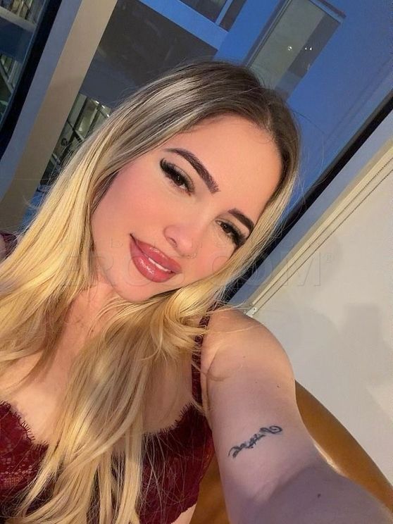 Mia