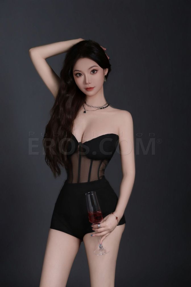 Sexy ,and gentle girl — photo 1