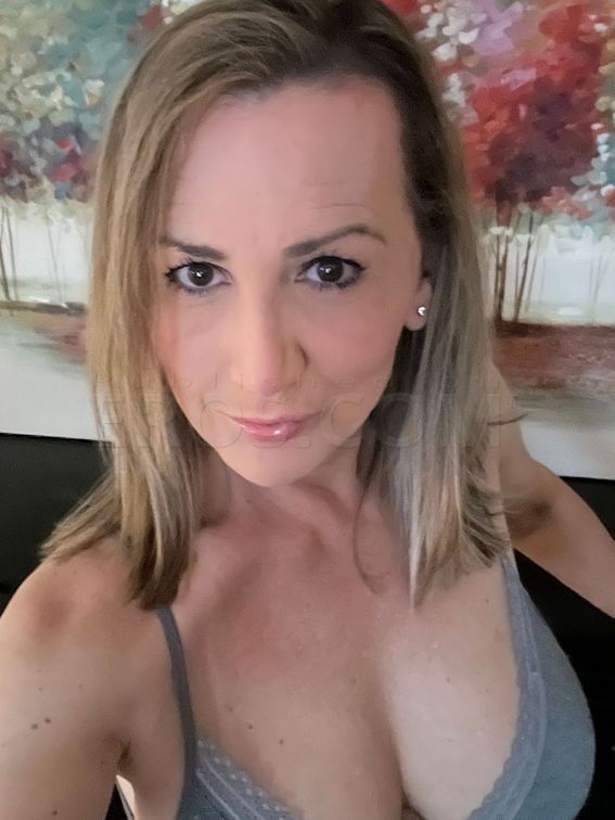 TS Kat Collins — photo 2