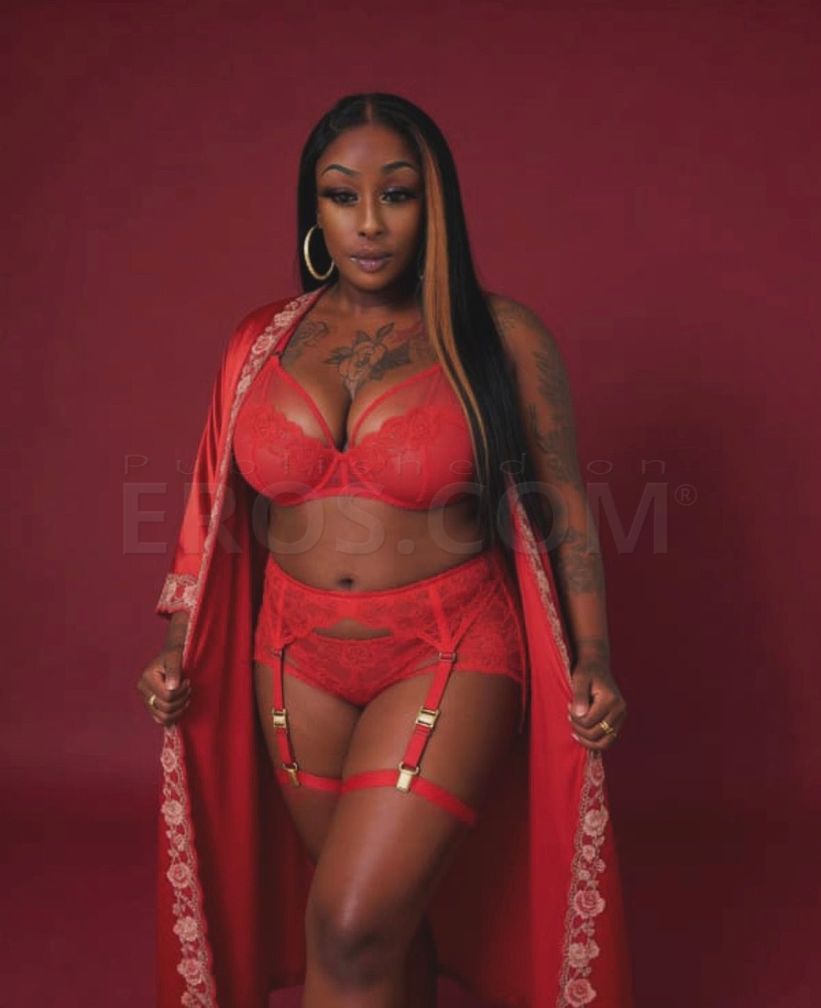 Ddivine Paramour
