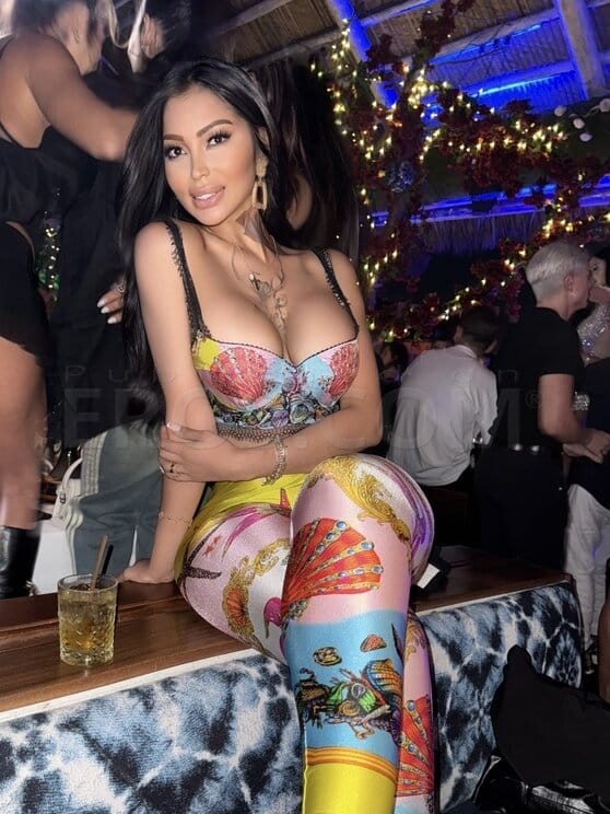 VIP Eliza