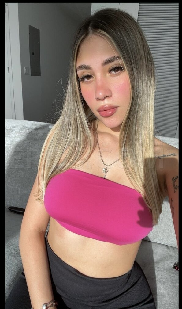 Andrea — photo 2