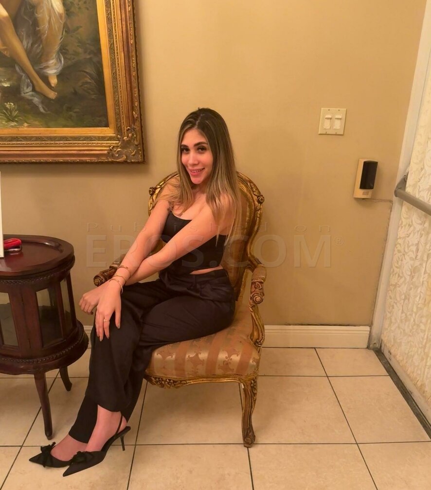 Andrea — photo 7