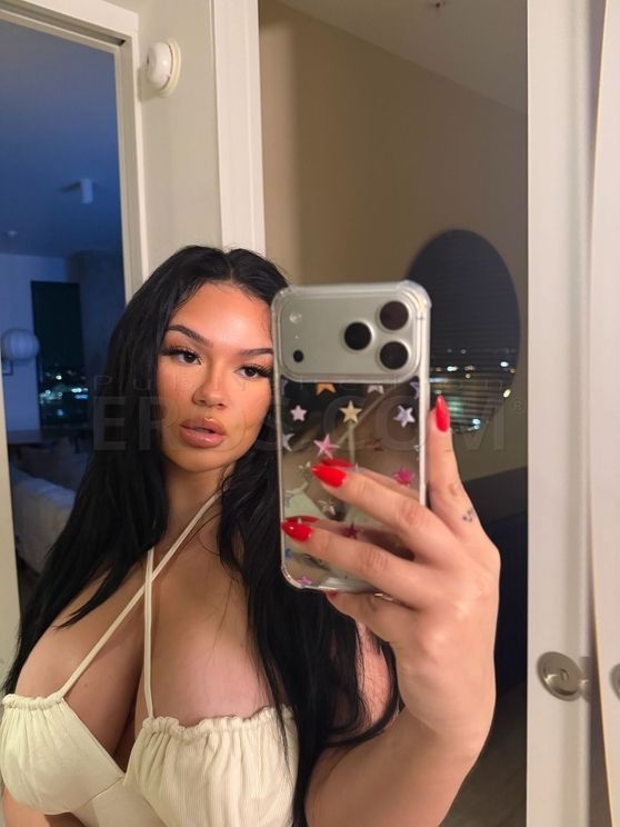Demi Vega