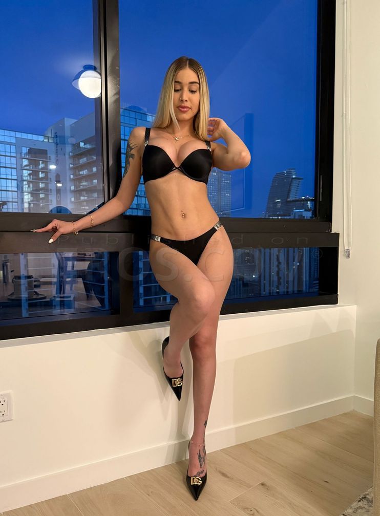 Ashley — photo 6