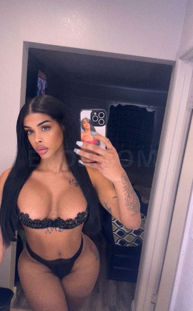 Andrea Jenner — photo 5
