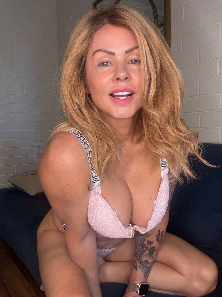 Molly Manning PORNSTAR