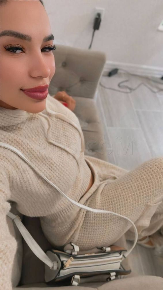 Wendy in Orange County IRVINE SNA