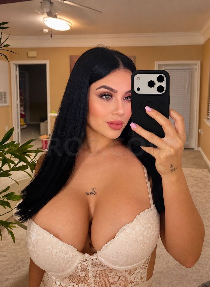 Andrea — photo 1