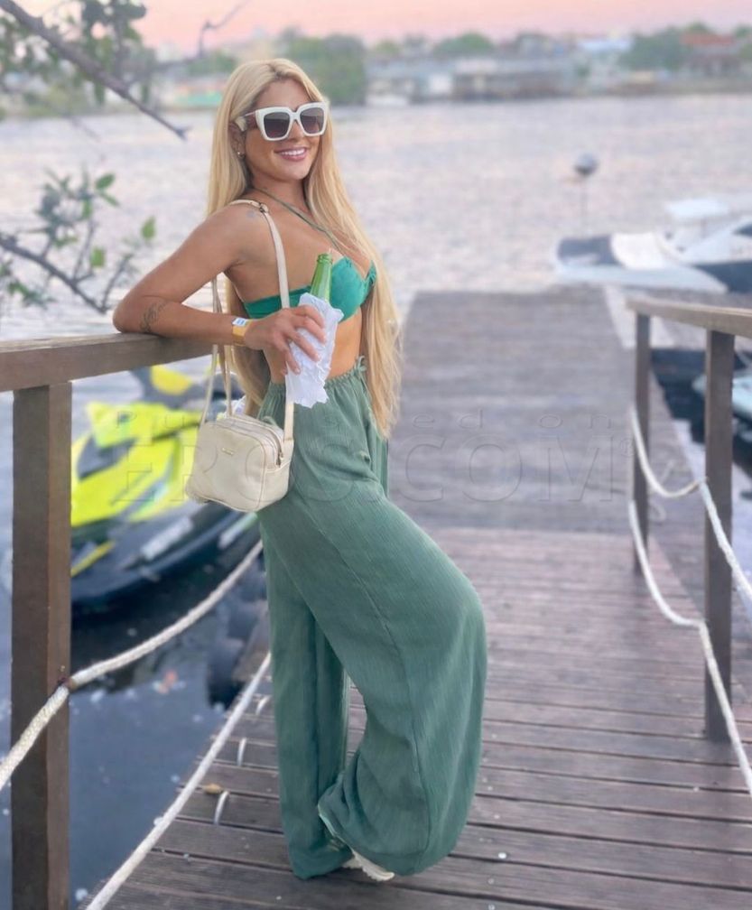 Thaina in Waltham