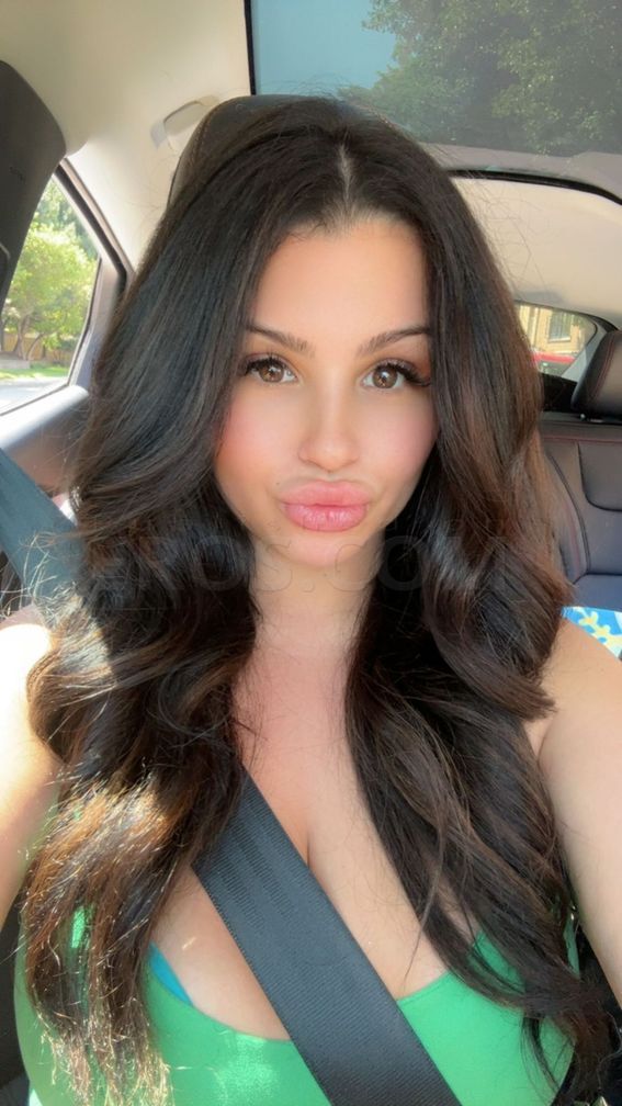 Olivia — photo 1