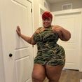 Curvy Muse KeeKee