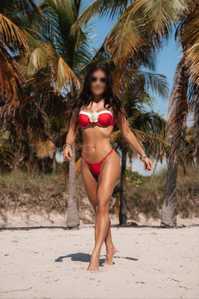 MELLINA LUX