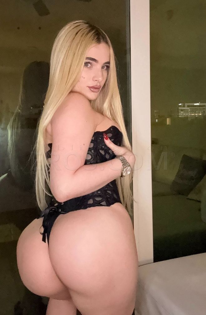 Khloe — photo 2