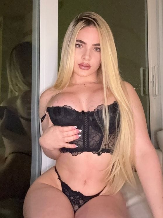 Khloe