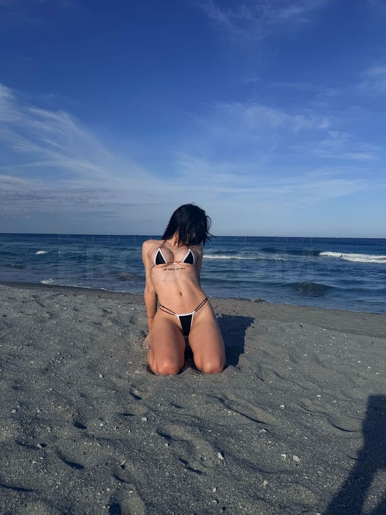 Alessia — photo 5