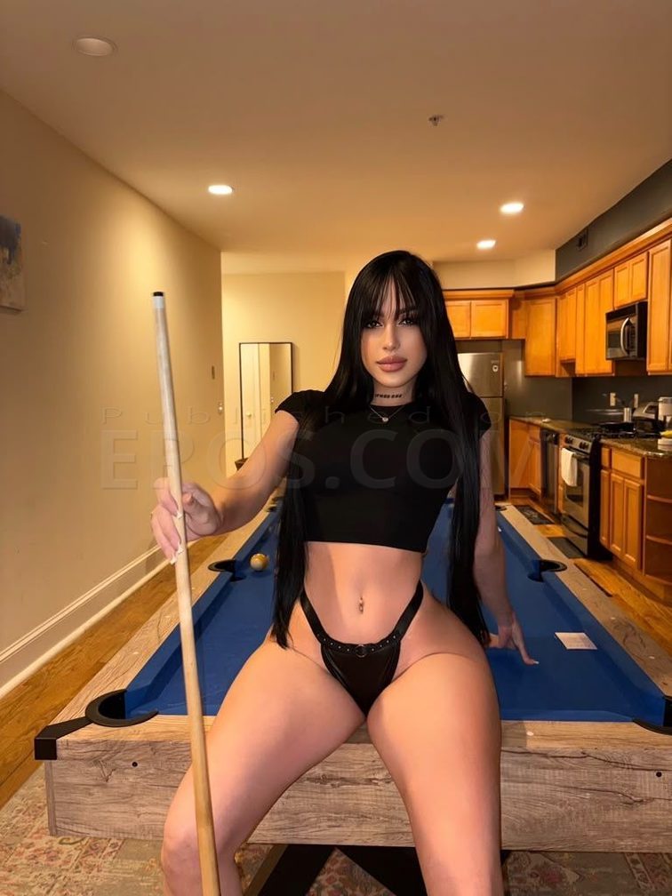 Laura — photo 2