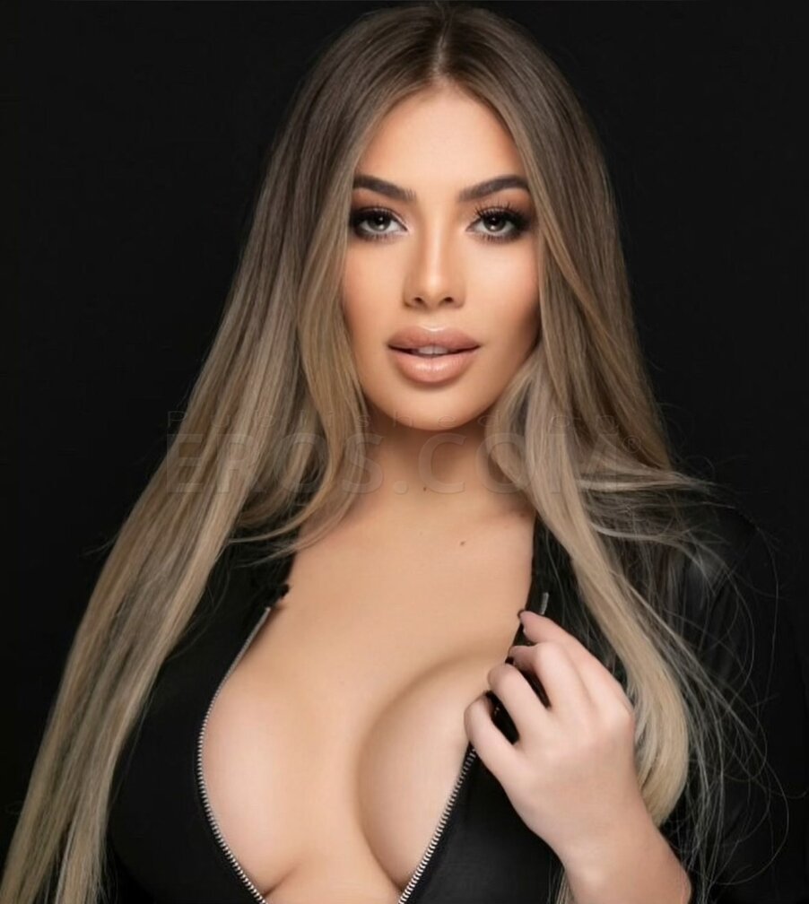 Larissa — photo 1
