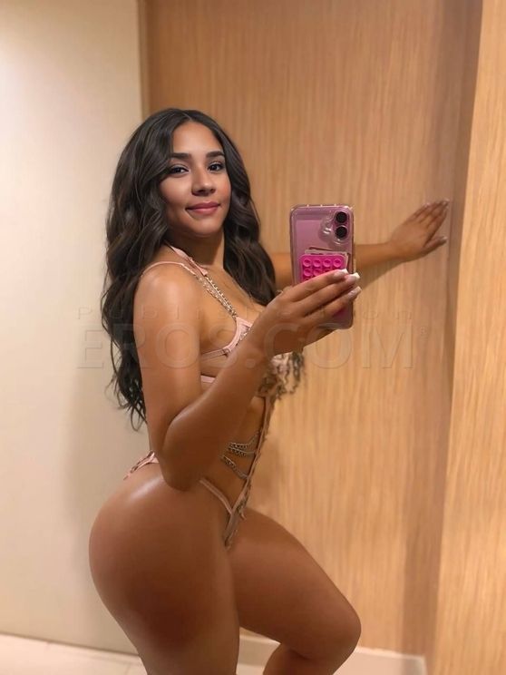 Daniela - RALEIGH